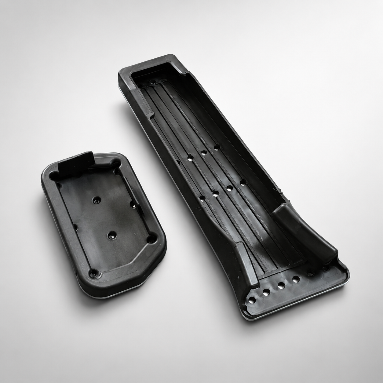 Pedalauflagen für Leapmotor C10 – Detailansicht 2