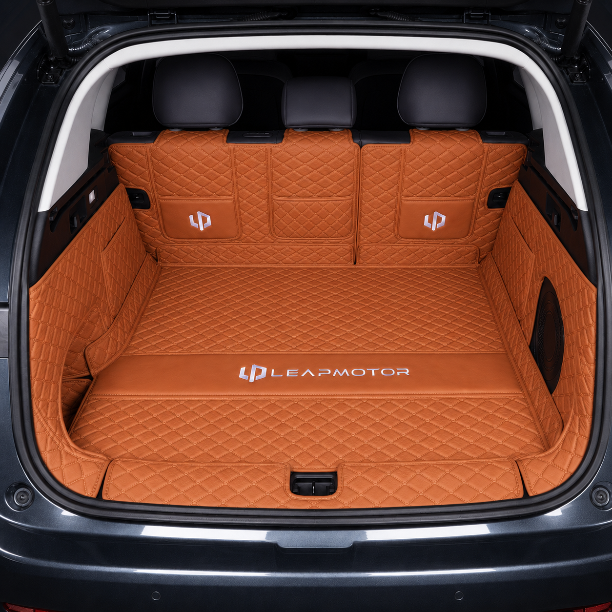 Premium-Kofferraumschutz für Leapmotor C10 – Orange
