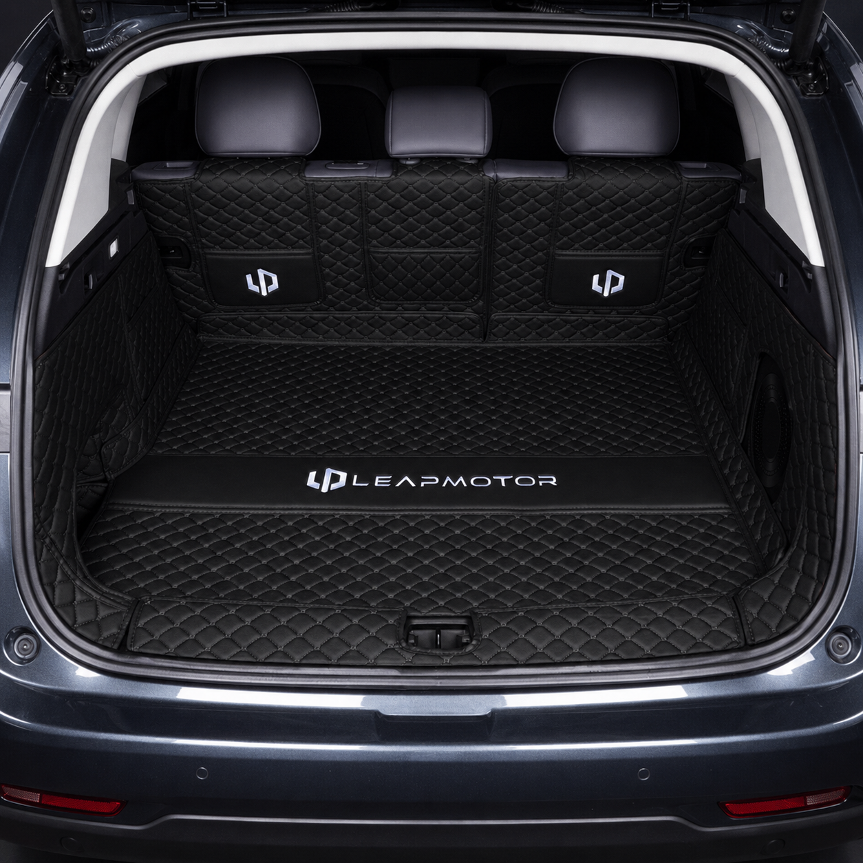 Premium-Kofferraumschutz für Leapmotor C10 – Schwarz